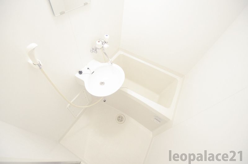 レオパレスグランドゥール 風呂