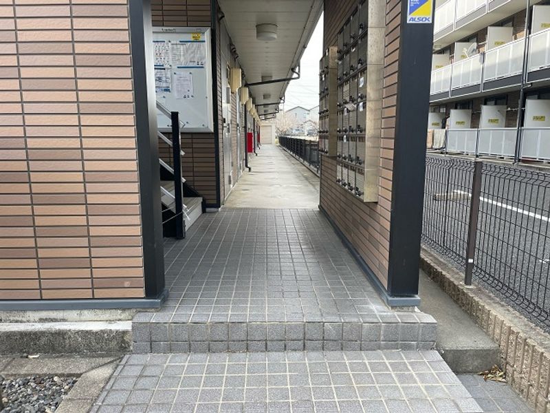 レオパレス二之宮 エントランス