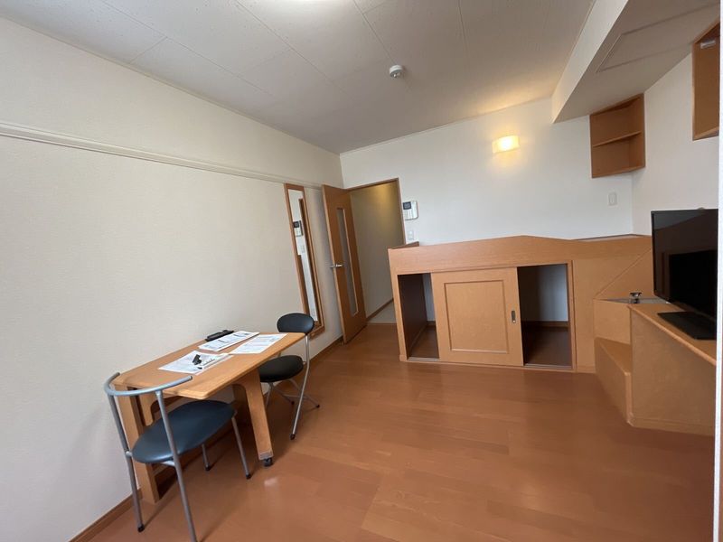 レオパレス拓北公園前 居間