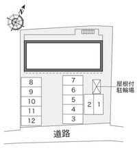レオパレスルリームⅢ 駐車場
