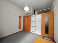 レオパレスエルパセオⅢ 居間
