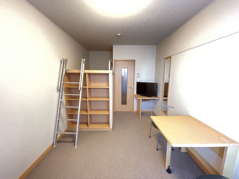 レオパレスメゾンドＭ　Ⅱ 居間