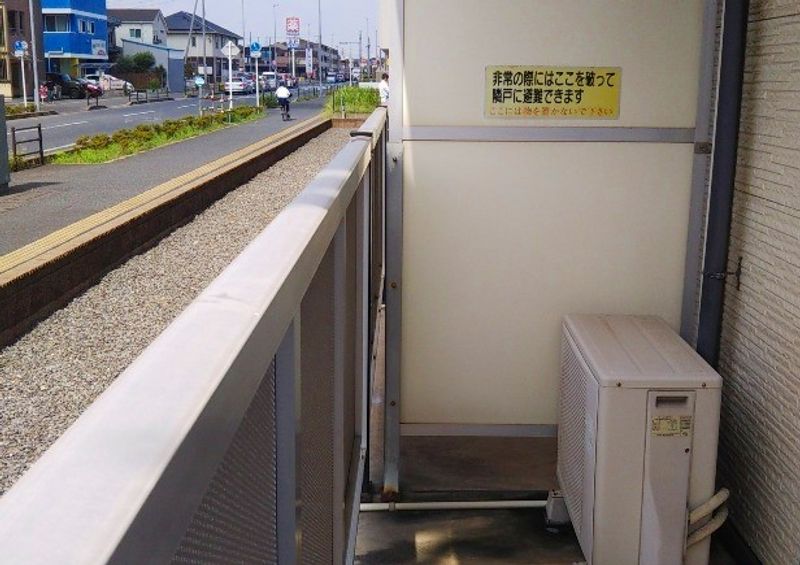 leopalace Sanroku Higashi Makuhari 발코니