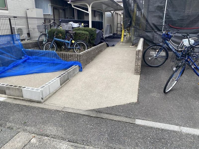 レオパレスフォンティーヌ エントランス