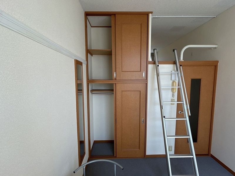 レオパレスＫ−ウッズ 収納