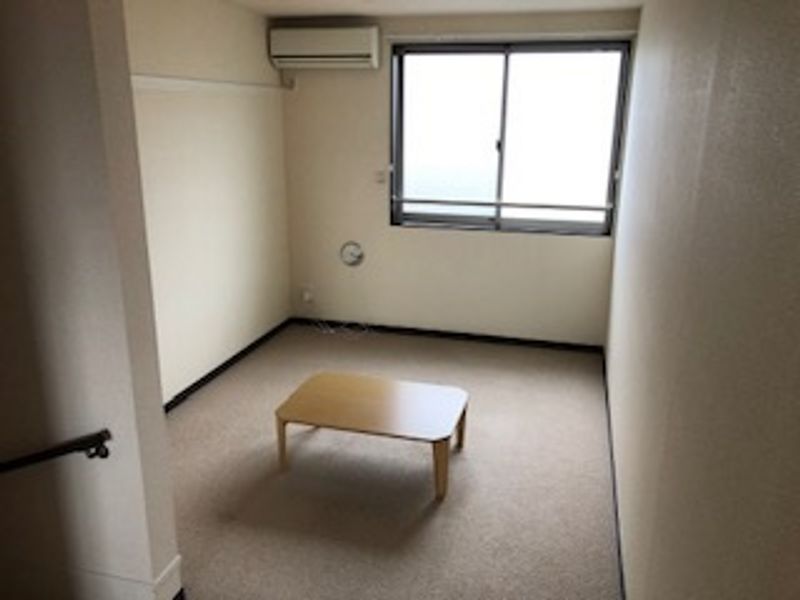 レオネクストＨＡＹＡＳＨＩ 居間