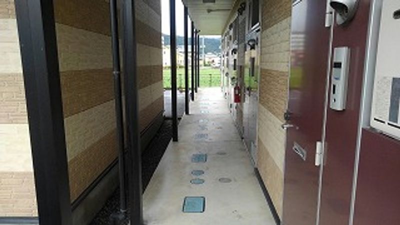 レオパレス太平寺 エントランス