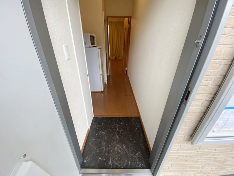 レオパレスどるちぇ志賀本通 玄関