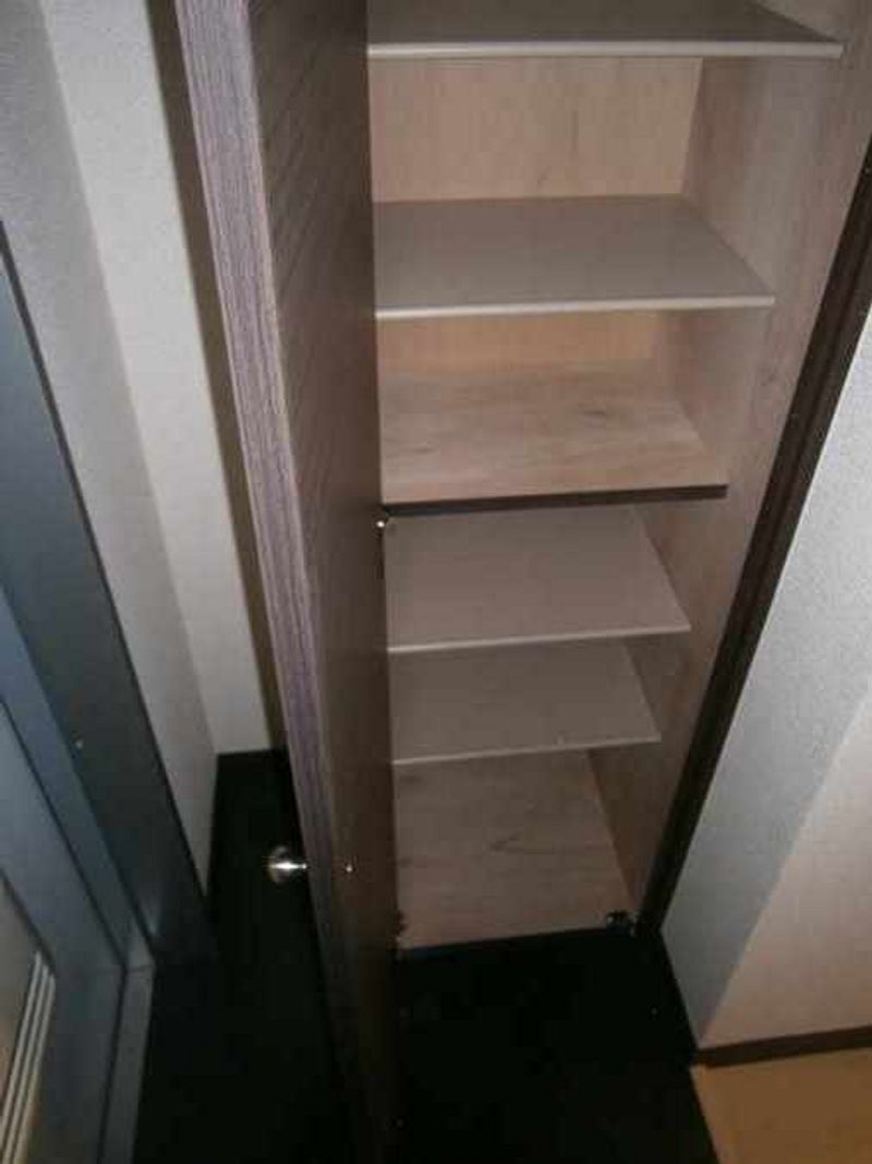 LEONEXT Sunlight House Entrance