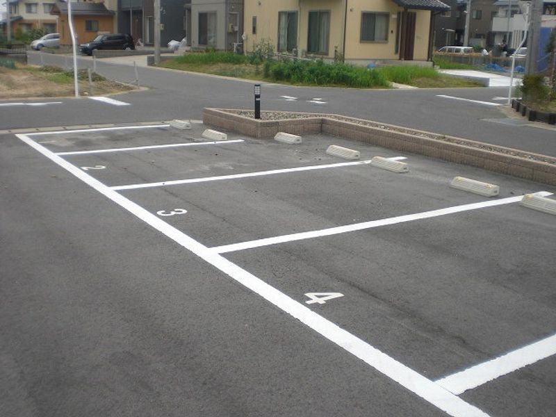レオネクストほの香 駐車場