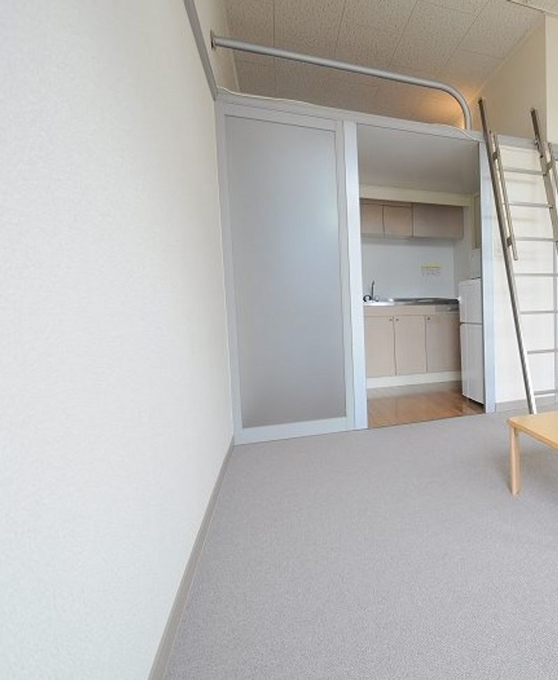 レオパレスほうれんそう２号館 居間