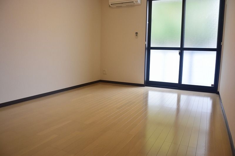 レオネクストＯＡＳＩＳ花中 居間