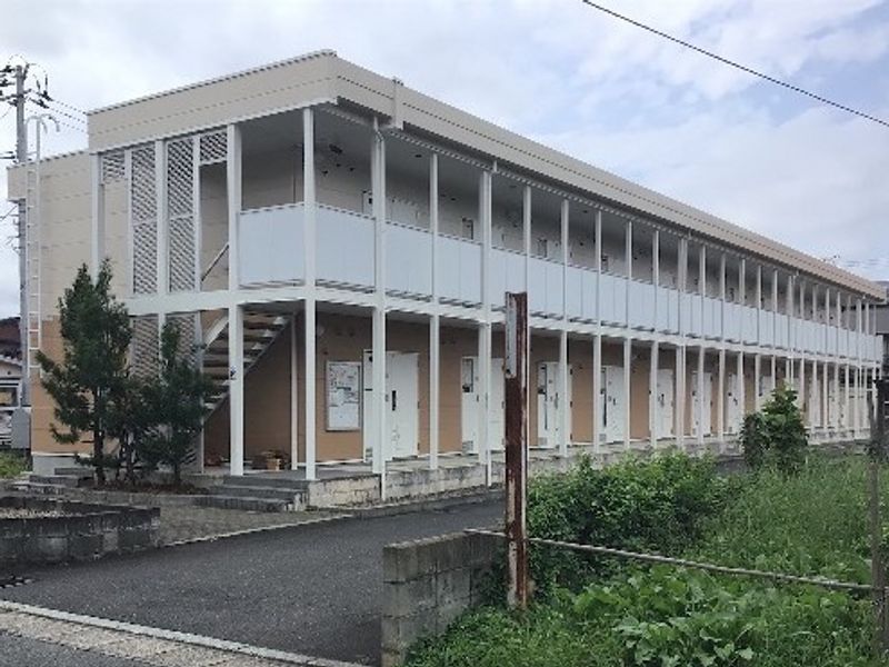 レオパレスベーネ 外観