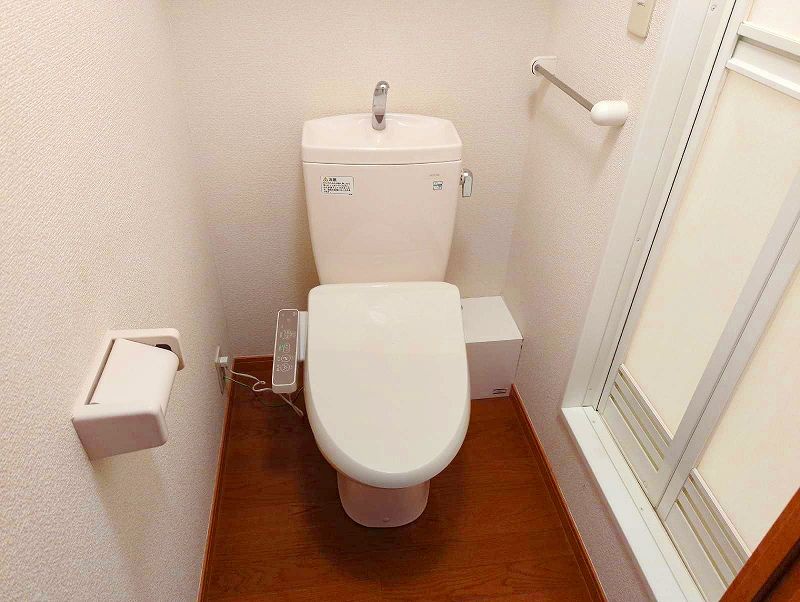 レオパレスＳｉｒ　Ｈｏｕｓｅ トイレ