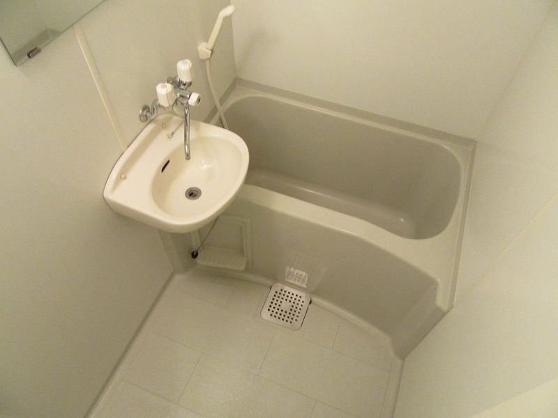 レオパレスメゾン　かきつばた 風呂