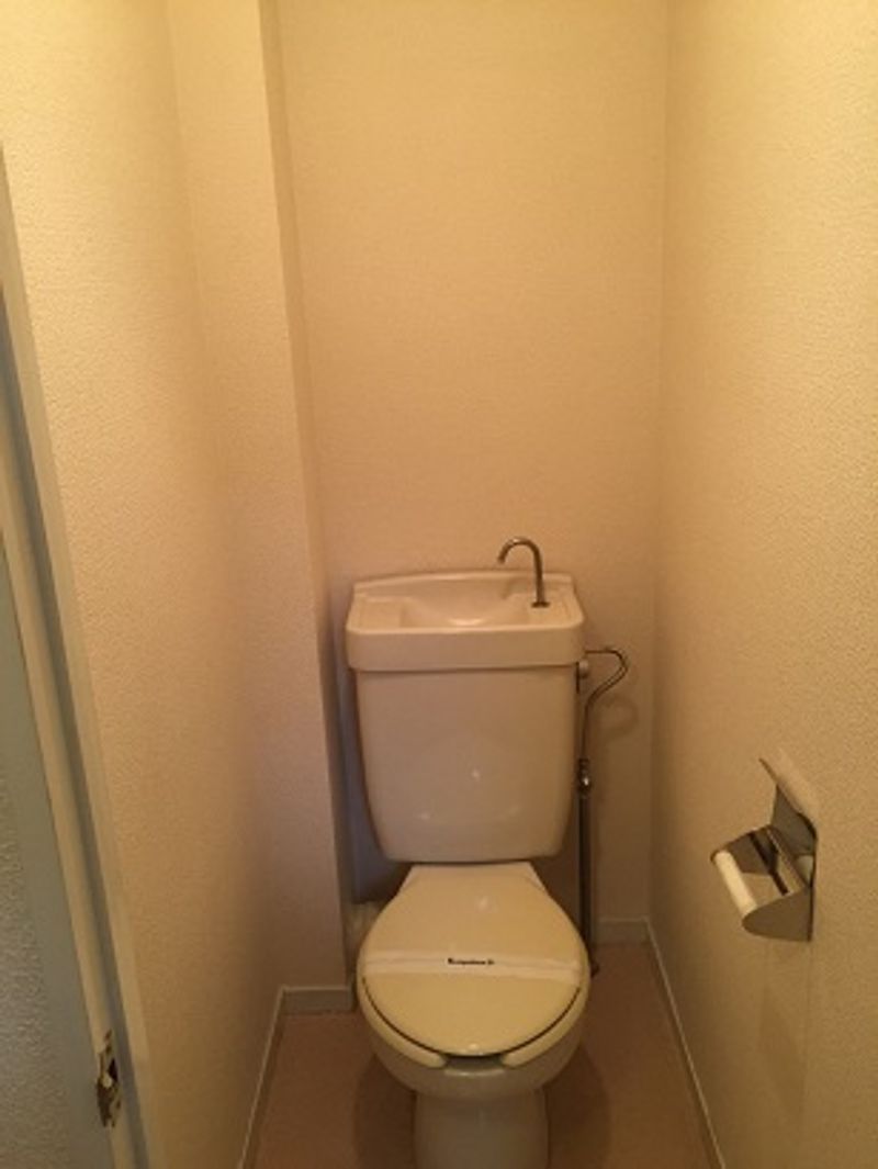 レオパレス康徳ハイツ トイレ