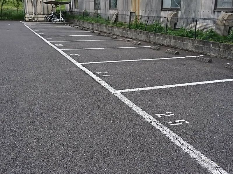 レオパレスＰＥＡＲＬ　Ⅰ 駐車場