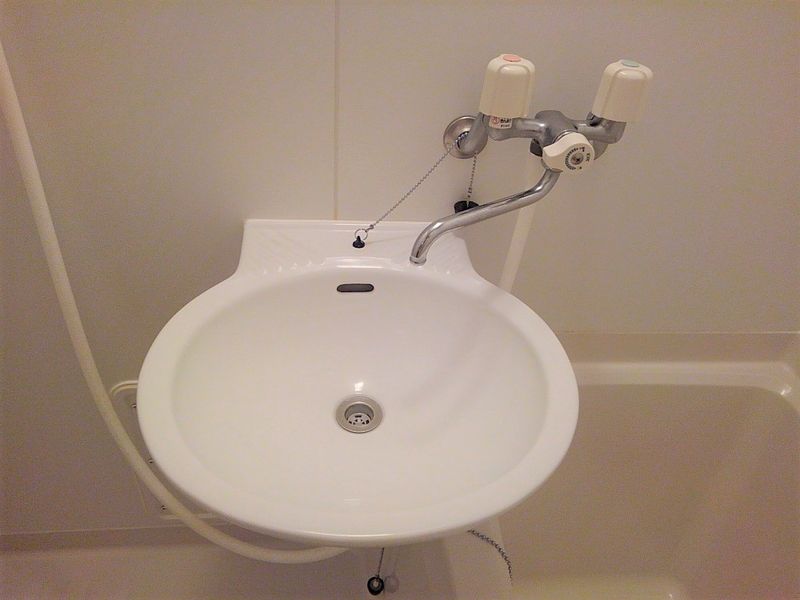 レオパレスエトワール　栗林 洗面台