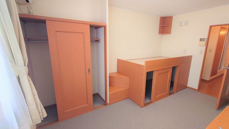 レオパレスミノフルール 収納