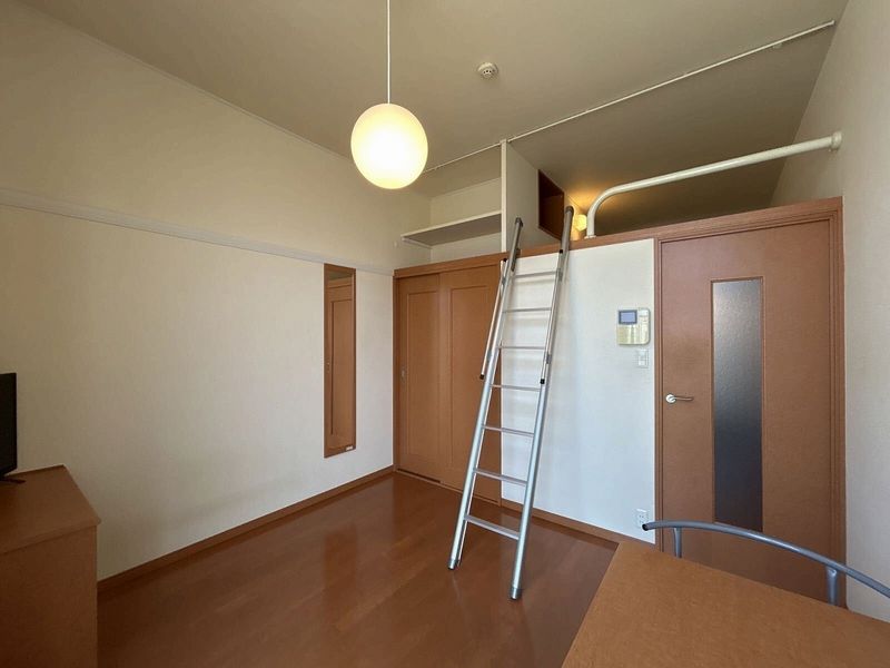 レオパレスレビュー 居間