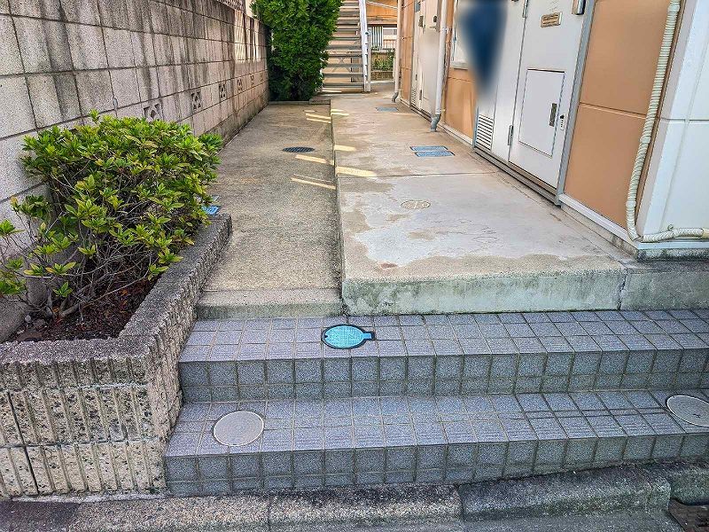 レオパレスシャルマン エントランス