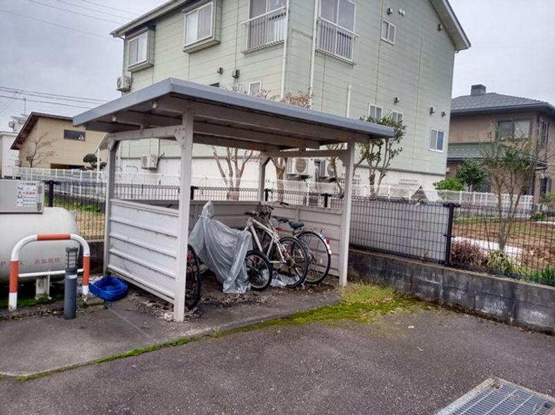 レオパレスハイム越路 共用部分