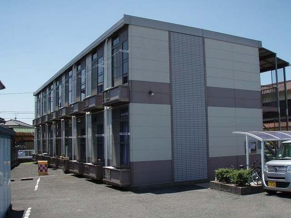 leopalace DEN exterior