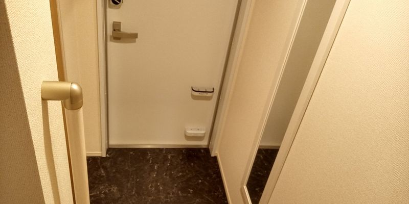 クレイノ飛鳥 玄関