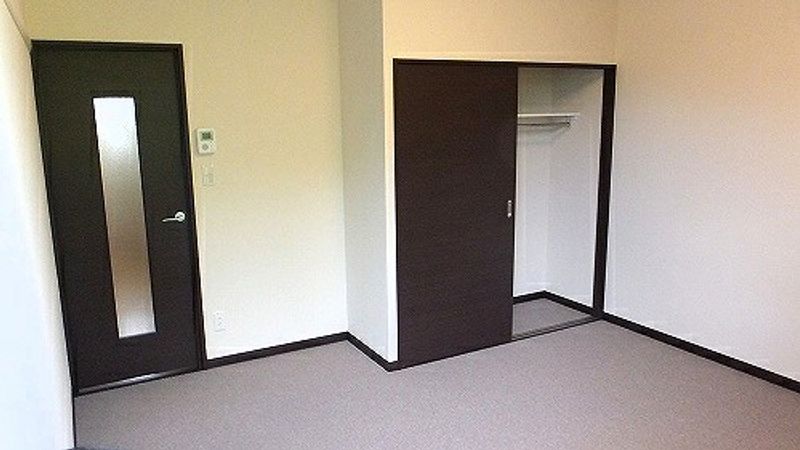 レオネクストタカス壱番館 収納
