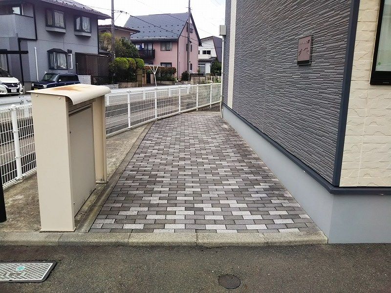 レオパレスエスペレ エントランス