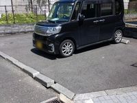 レオパレスハピネス 駐車場