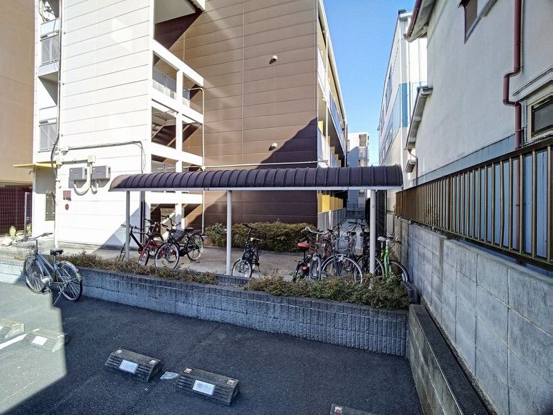 レオパレスリバーサイド壱番館 undefined