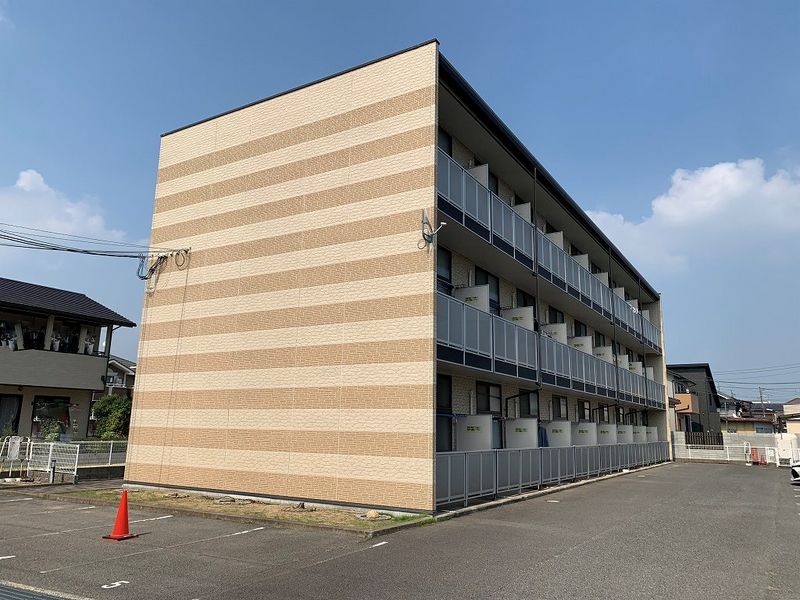 レオパレスピースフル　稲月 外観