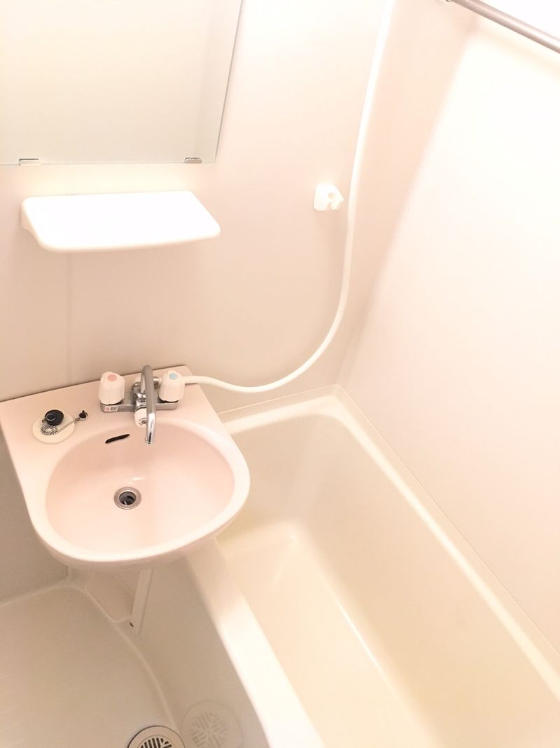 レオパレスミルキーウェイ 風呂