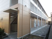 レオパレスパル 玄関