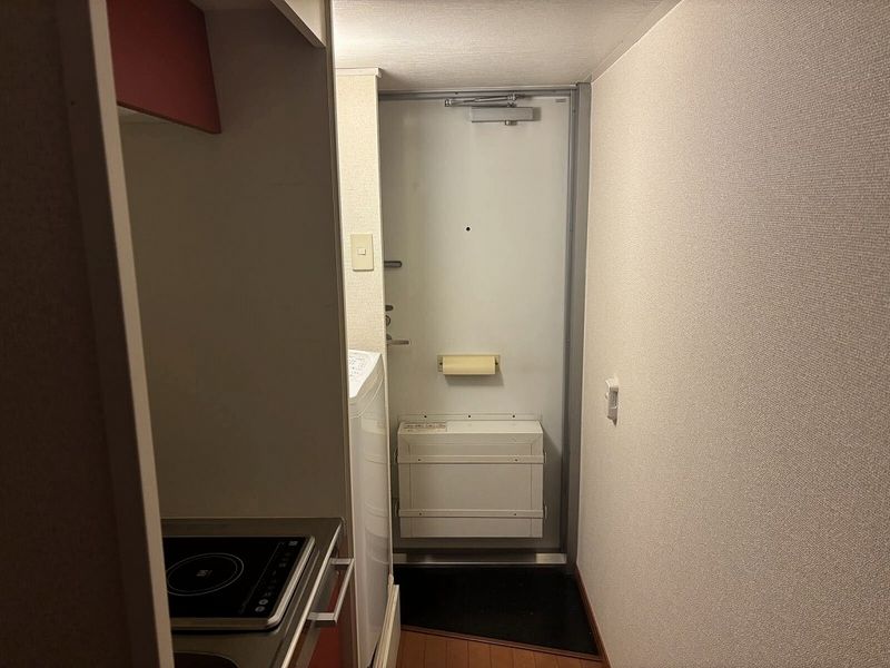 レオパレス柏座 玄関