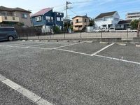 レオパレスシーサイド 駐車場