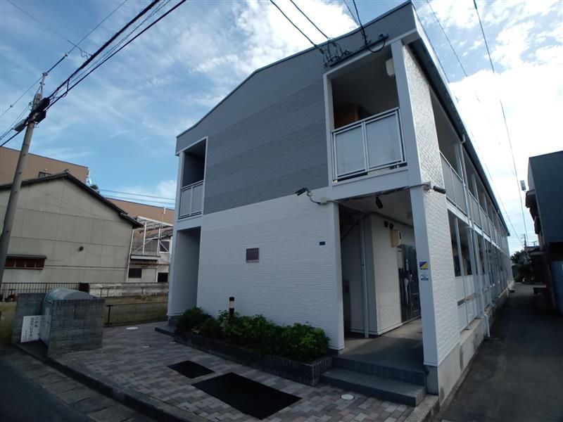 レオパレスバロン 外観