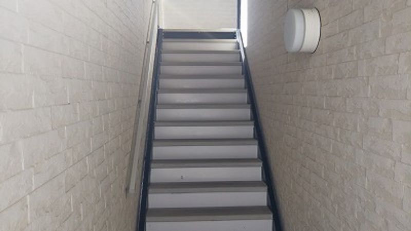 レオパレス三園平 共用部分