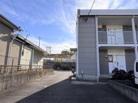 レオパレスメイホワール エントランス