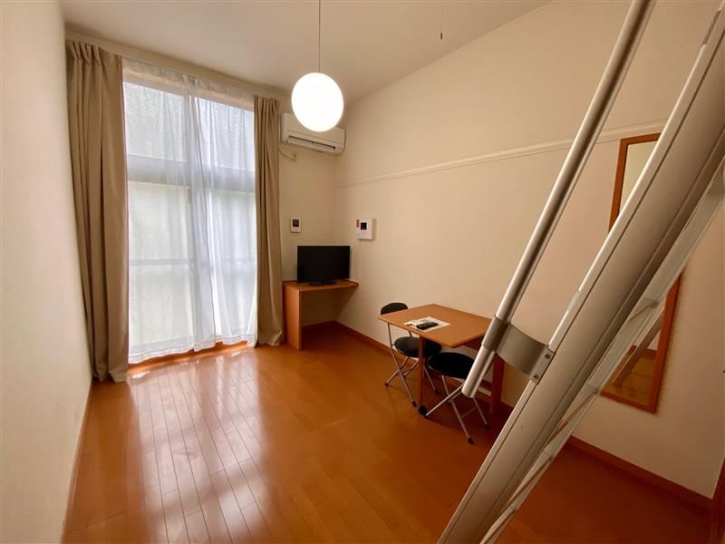 レオパレスＭＥ 居間