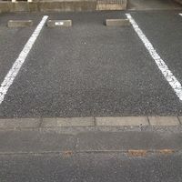 レオパレスデイジー上並榎 駐車場