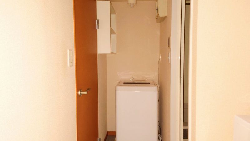 レオパレスけやき通りハイツ undefined