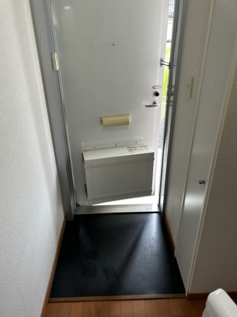 レオパレスｏａｓｉｓ 玄関