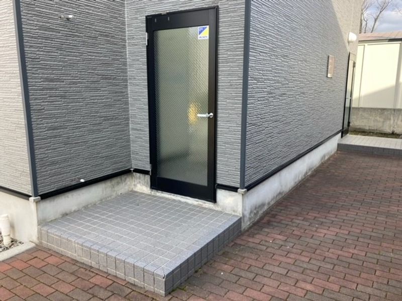 レオパレスぎぷふぇるⅡ エントランス