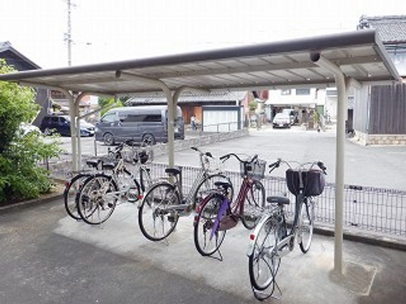 レオパレス旭山 共用部分