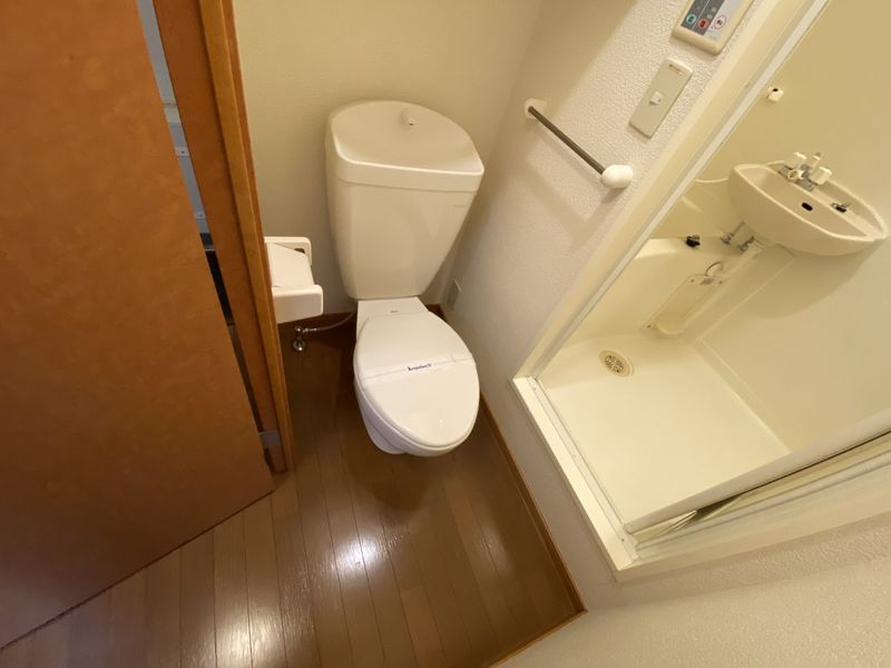 レオパレスつきぞえまち トイレ
