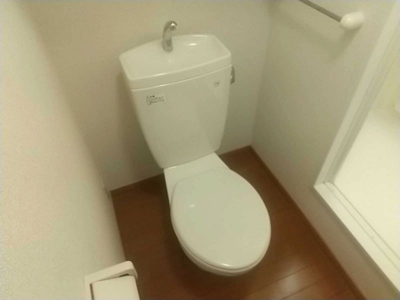 レオパレスわかば トイレ