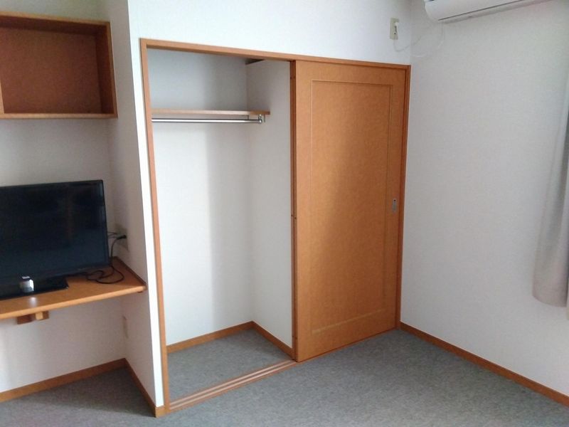 レオパレスエクレール鬼無 収納
