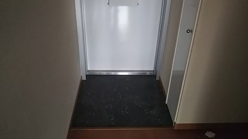 レオパレスプロシード４ 玄関